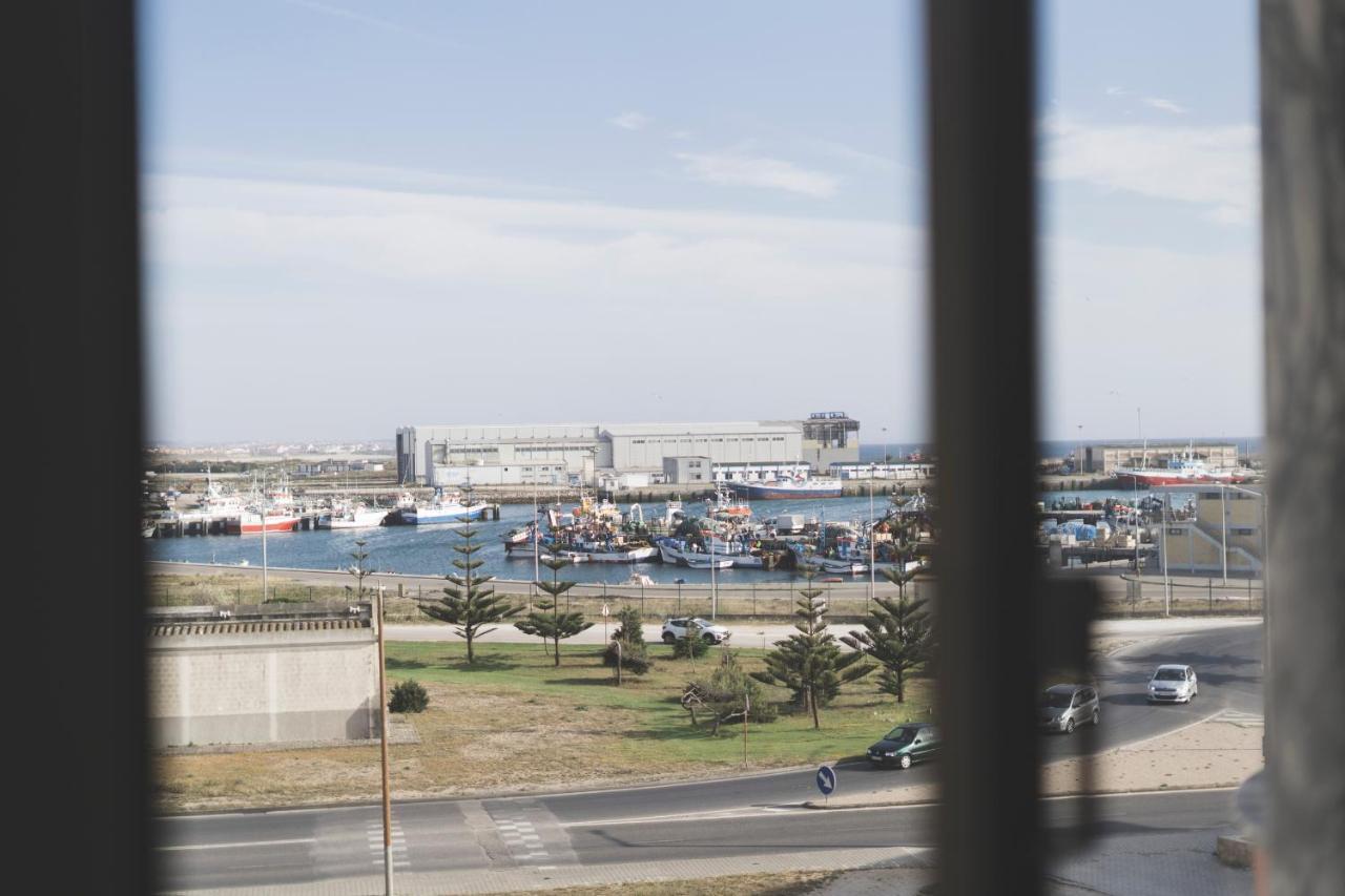 10 - Relax And Surf In Peniche