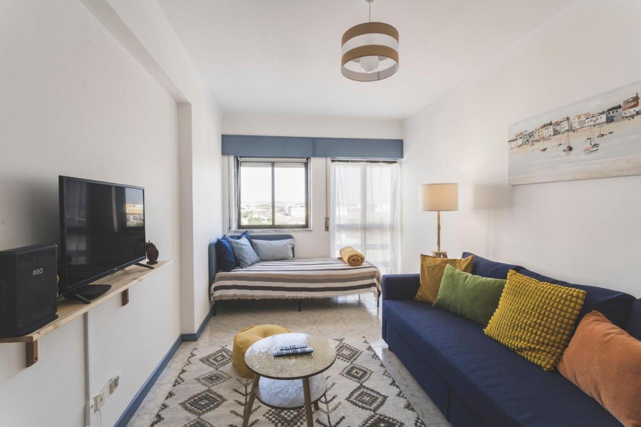 Apartment 10 - Relax And Surf In